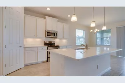 3036 Sunset Pointe Cir, Cape Coral, FL 33914 - Photo 25