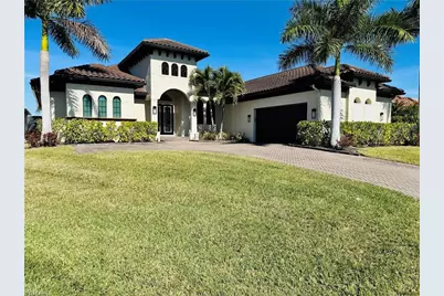 8533 S Lake Cir, Fort Myers, FL 33908 - Photo 1