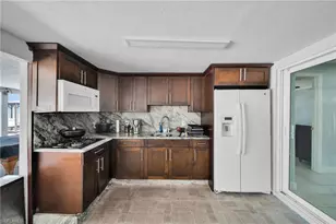 3221 SW 11th Pl, Cape Coral, FL 33914 - Photo 29