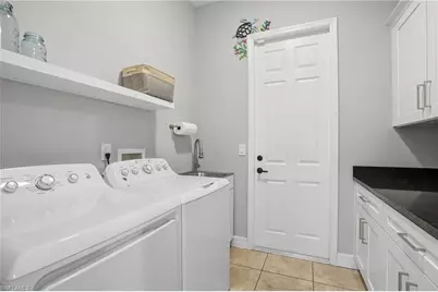 2400 SW 39th Ter, Cape Coral, FL 33914 - Photo 31