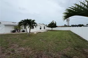 2121 SE 1st Terrace, Cape Coral, FL 33990 - Photo 15