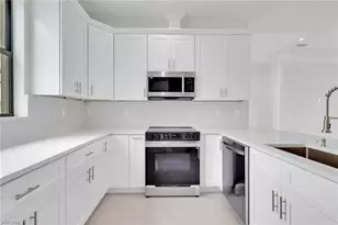2204 NE 14th Pl, Cape Coral, FL 33909 - Photo 15