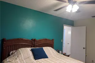 17 Illinois Rd, Lehigh Acres, FL 33936 - Photo 9