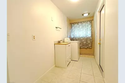 1326 SE 23rd Ter, Cape Coral, FL 33990 - Photo 15