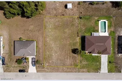 225 Manasota St, Fort Myers, FL 33913 - Photo 1