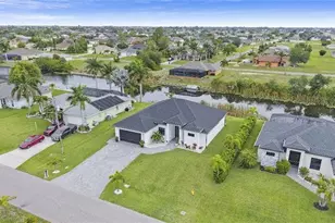 2425 SW 2nd Terrace, Cape Coral, FL 33991 - Photo 37