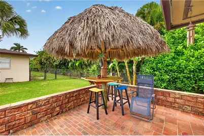 833 N Town and River Dr, Fort Myers, FL 33919 - Photo 13