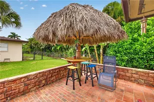 833 N Town and River Dr, Fort Myers, FL 33919 - Photo 13