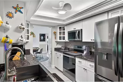 833 N Town and River Dr, Fort Myers, FL 33919 - Photo 25