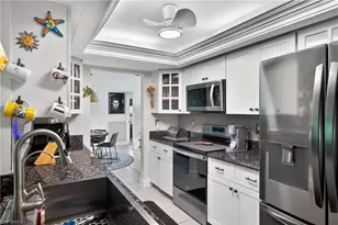 833 N Town and River Dr, Fort Myers, FL 33919 - Photo 25
