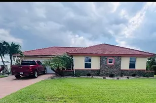 136 SE 45th Terrace, Cape Coral, FL 33904 - Photo 3
