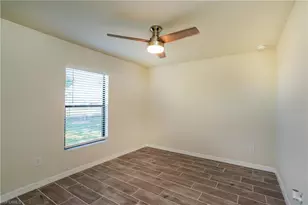 911 NE 9th St, Cape Coral, FL 33909 - Photo 9