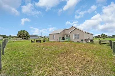 1177 Jay Ter, Labelle, FL 33935 - Photo 21