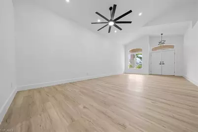 13609 Admiral Ct, Fort Myers, FL 33912 - Photo 23