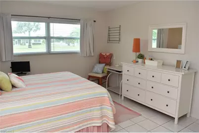 6801 Lake McGregor Cir, Fort Myers, FL 33919 - Photo 11