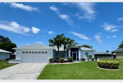 910 SW 3rd Ave, Cape Coral, FL 33991 - Photo 1