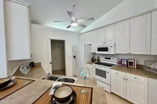 910 SW 3rd Ave, Cape Coral, FL 33991 - Photo 11