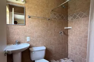 4924 Vincennes St, Cape Coral, FL 33904 - Photo 5