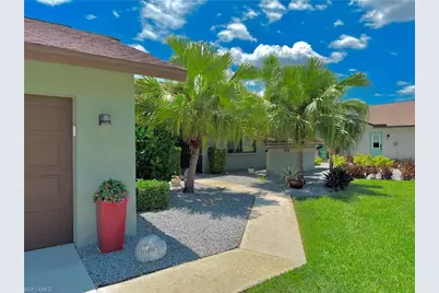 919 SE 20th Ct, Cape Coral, FL 33990 - Photo 3