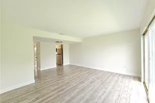 864 Courtington Ln, Fort Myers, FL 33919 - Photo 5