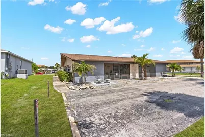 4353 Country Club Blvd #B, Cape Coral, FL 33904 - Photo 5
