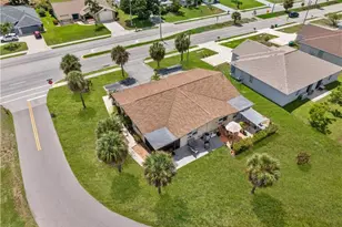 4353 Country Club Blvd, Cape Coral, FL 33904 - Photo 15