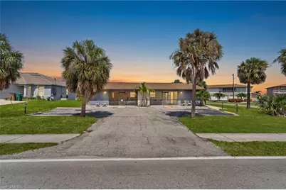 4353 Country Club Blvd #B, Cape Coral, FL 33904 - Photo 3