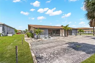 4353 Country Club Blvd, Cape Coral, FL 33904 - Photo 3