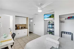 4353 Country Club Blvd, Cape Coral, FL 33904 - Photo 9