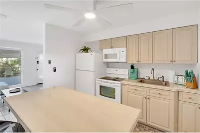 4913 Vincennes St #2, Cape Coral, FL 33904 - Photo 11