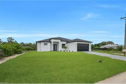 846 Charles Sise St E, Lehigh Acres, FL 33974 - Photo 3