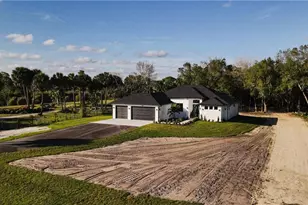 2565 28th Ave SE, Naples, FL 34117 - Photo 37