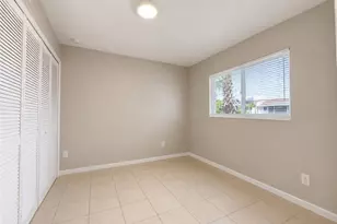 1107 SE 46th Ln, Cape Coral, FL 33904 - Photo 9