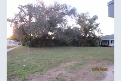 1925 Suwanee Ave, Fort Myers, FL 33901 - Photo 5
