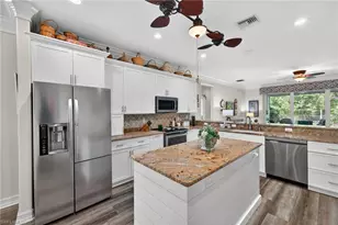 11138 Lakeland Cir, Fort Myers, FL 33913 - Photo 3