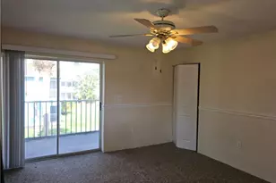 8101 Country Rd, Fort Myers, FL 33919 - Photo 21