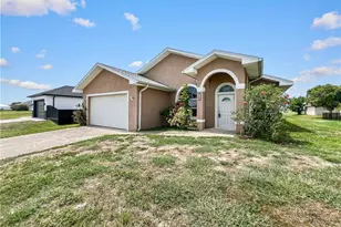 2105 NE 15th Terrace, Cape Coral, FL 33909 - Photo 3
