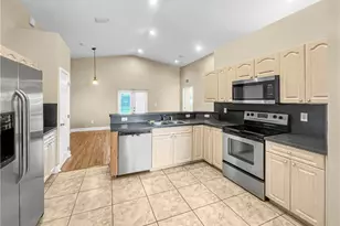 2105 NE 15th Terrace, Cape Coral, FL 33909 - Photo 17
