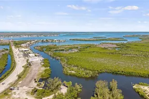 12213 Star Shell Dr, Matlacha Isles, FL 33991 - Photo 7