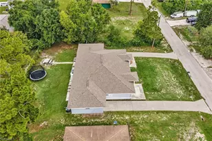 5327 30th St SW, Lehigh Acres, FL 33973 - Photo 9
