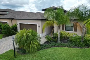 14499 Cantabria Dr, Fort Myers, FL 33905 - Photo 11