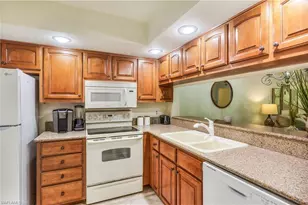 15126 Parkside Dr, Fort Myers, FL 33908 - Photo 7