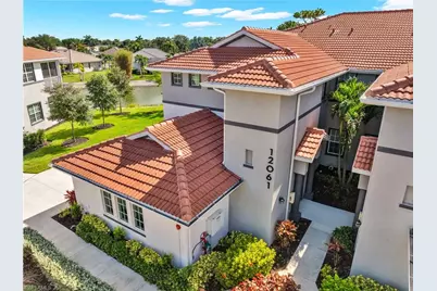 12061 Santaluz Dr #201, Fort Myers, FL 33913 - Photo 9
