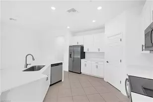 12061 Santaluz Dr, Fort Myers, FL 33913 - Photo 19