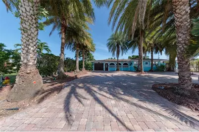 1013 SE 44th St, Cape Coral, FL 33904 - Photo 5