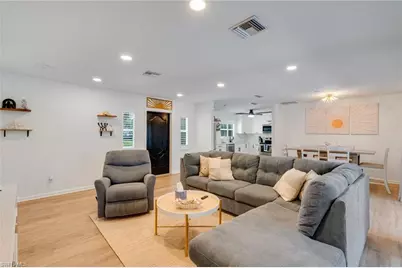 5118 York Ct, Cape Coral, FL 33904 - Photo 7