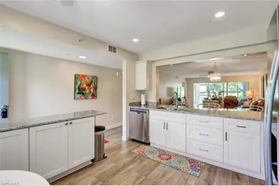 9900 Sunset Cove Ln #114, Fort Myers, FL 33919 - Photo 5