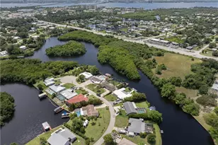 1300 Thompson St, North Fort Myers, FL 33903 - Photo 37