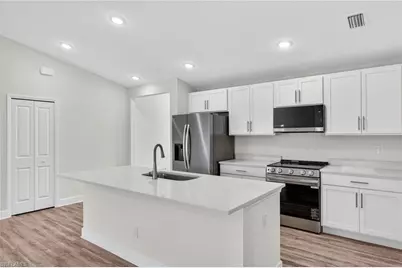 2714 NW 3rd Pl, Cape Coral, FL 33993 - Photo 3