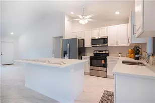 3594 NE 9th Pl, Cape Coral, FL 33909 - Photo 11